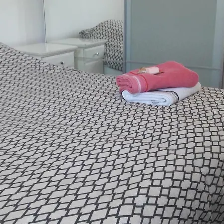 Daire Arno's Place *